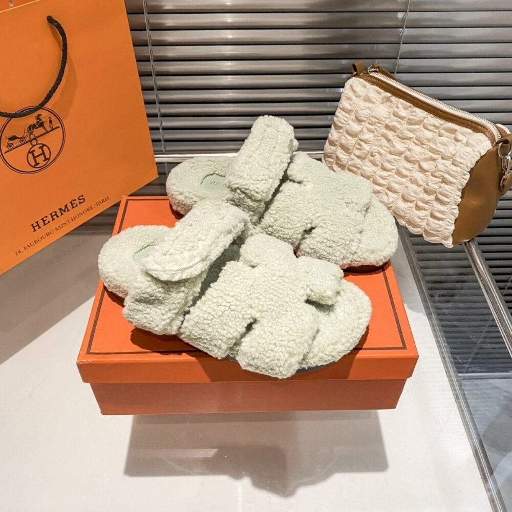 Hermes Chypre Sandal In Light Beige Wool - Image 2