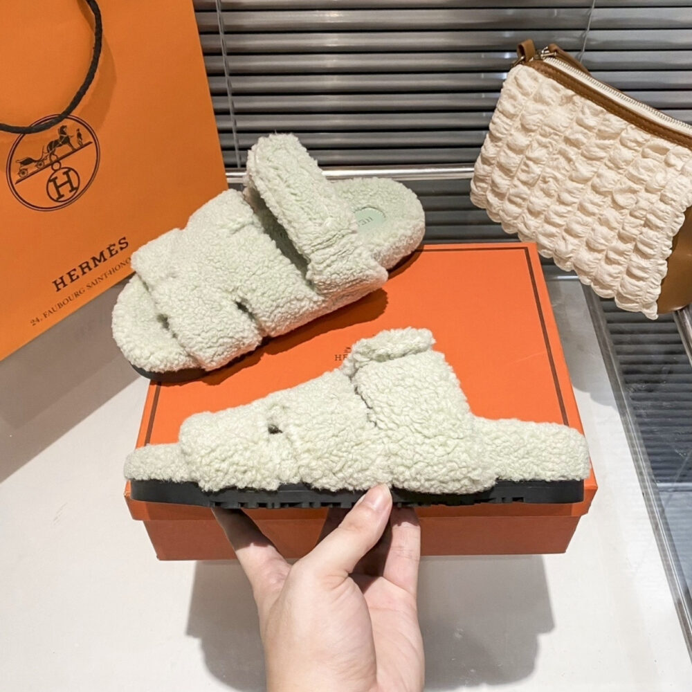 Hermes Chypre Sandal In Light Beige Wool - Image 6
