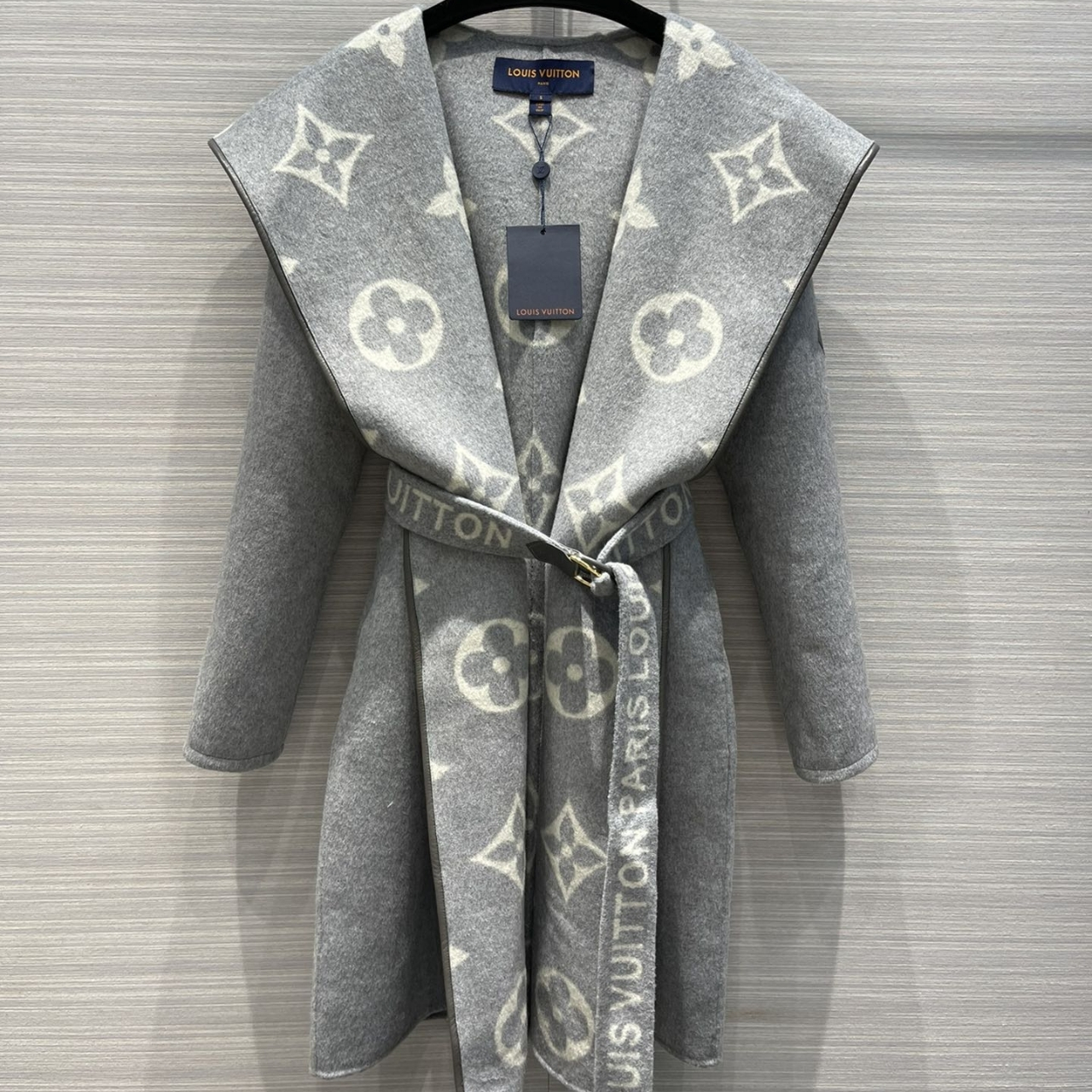 Louis Vuitton Belted Double Sided Hooded Wrap Coat Gray 1A92VF - Image 2