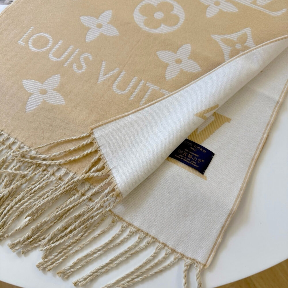 Louis Vuitton LV Essential Scarf Beige 186Cm M77728 - Image 3