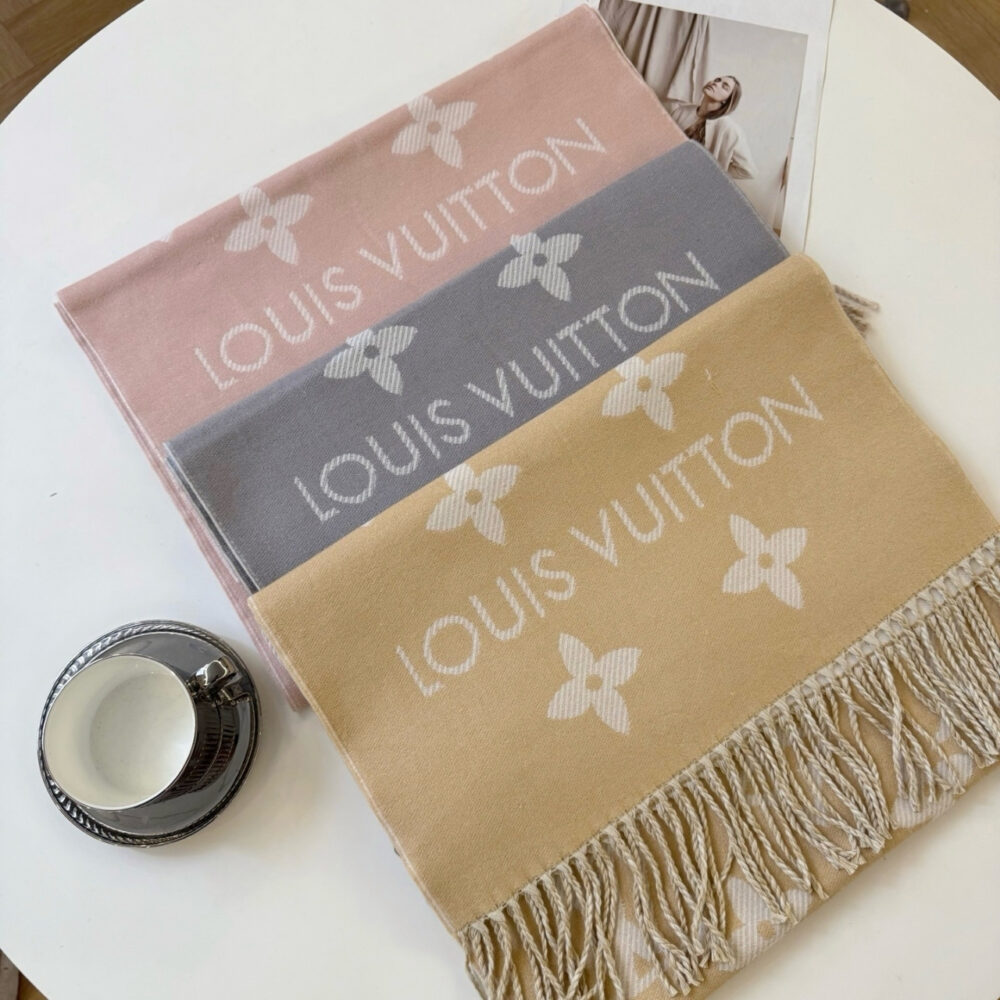 Louis Vuitton LV Essential Scarf Beige 186Cm M77728 - Image 5