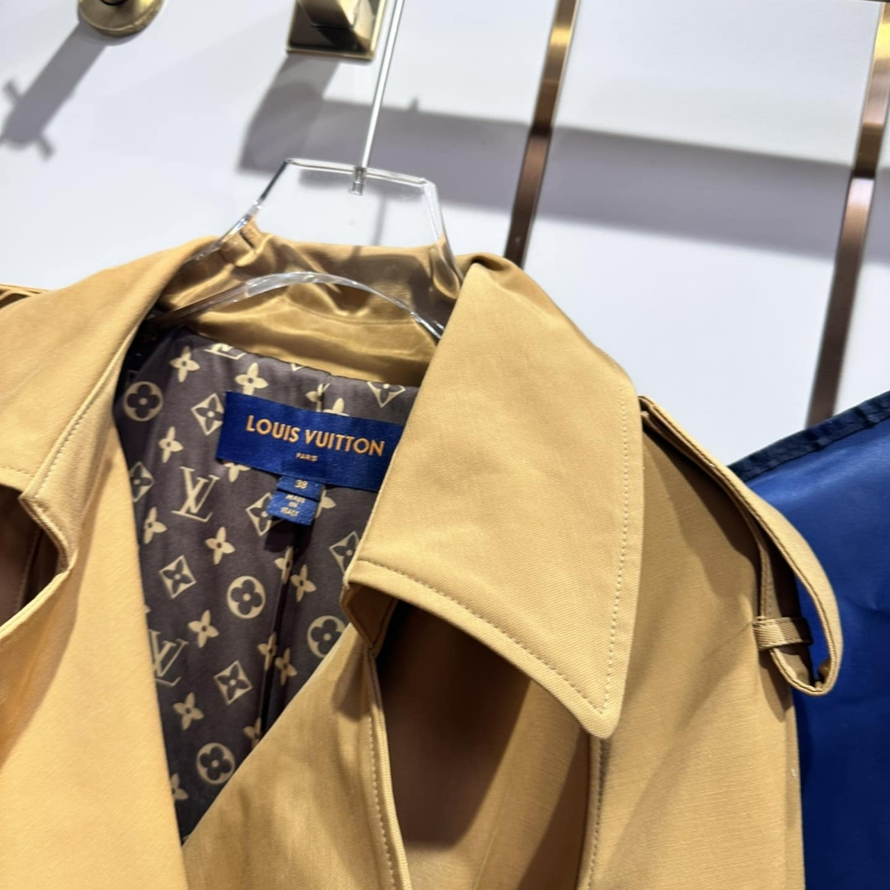 Louis Vuitton Oversized Detail Trench Coat Sandy Beige 1ABD9W - Image 5