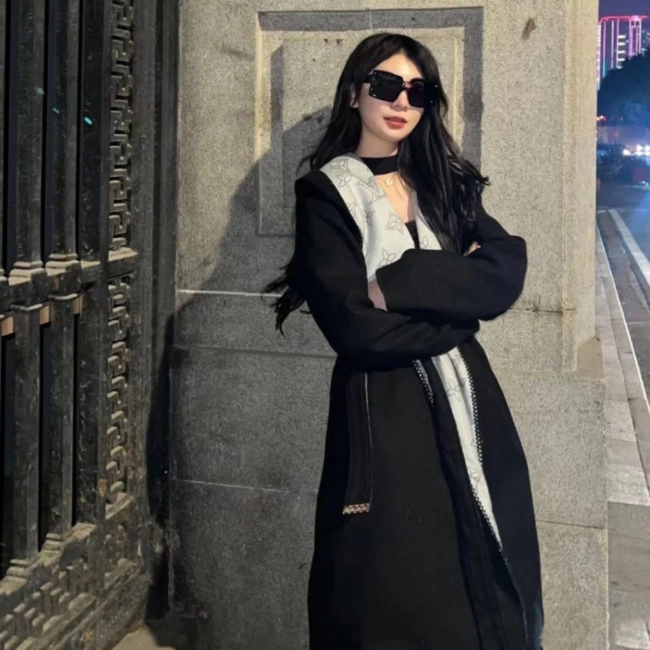 Louis Vuitton Reversible Mahina Monogram Wrap Coat Black - Image 5