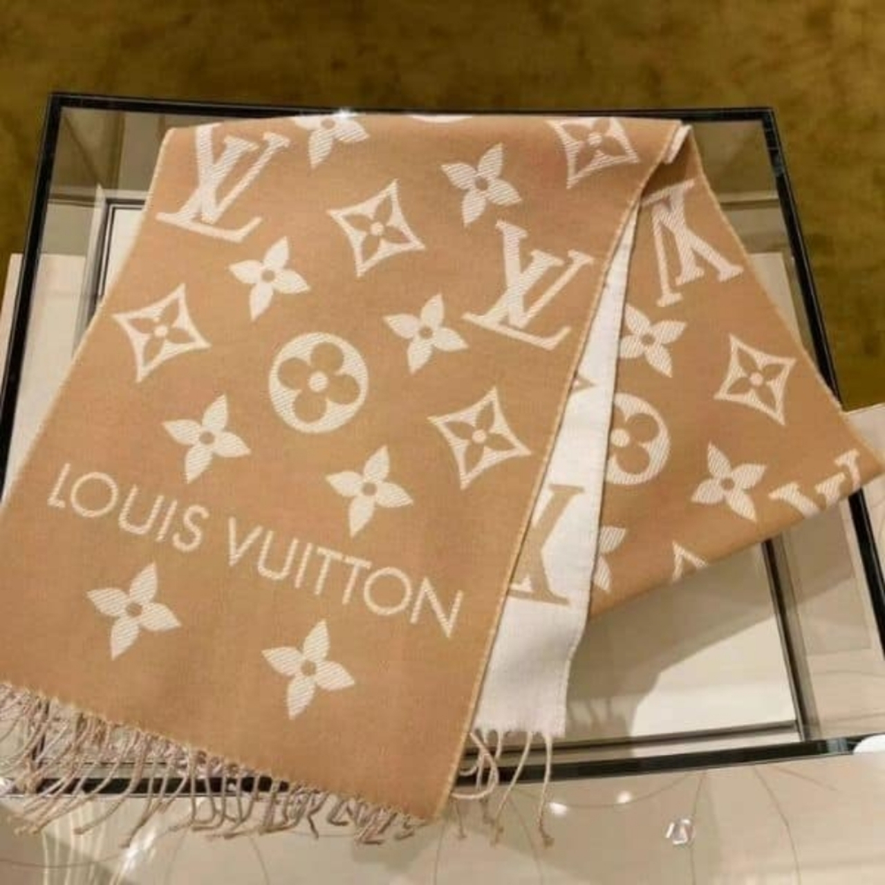 Louis Vuitton LV Essential Scarf Noisette 186Cm M78935 - Image 2