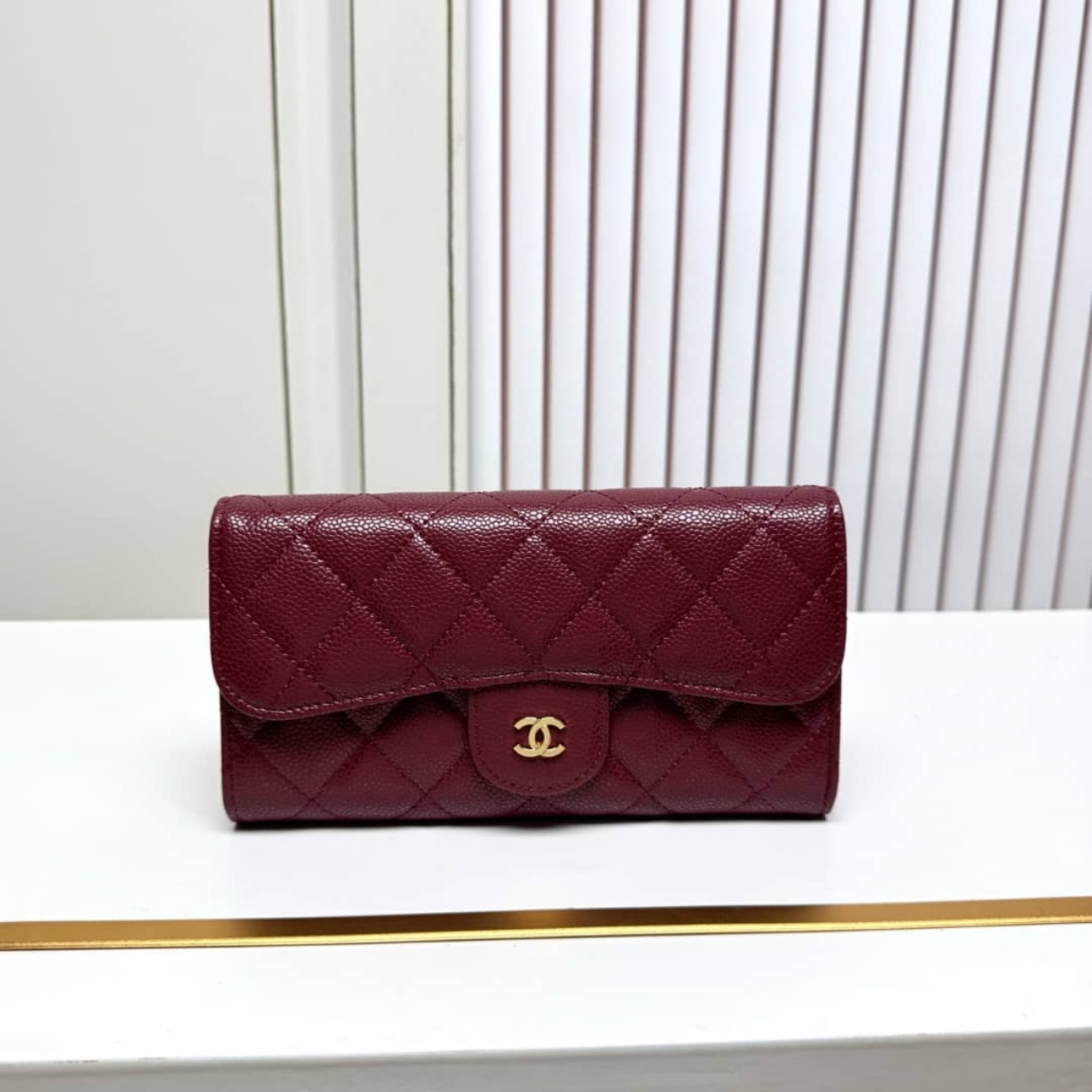 Chanel Quilted Trifold Wallet Red 19Cm - Image 2