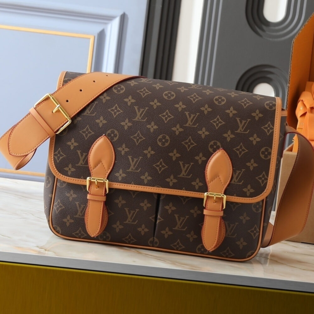 Louis Vuitton Satchel Messenger Monogram Brown 35Cm M14723 - Image 2