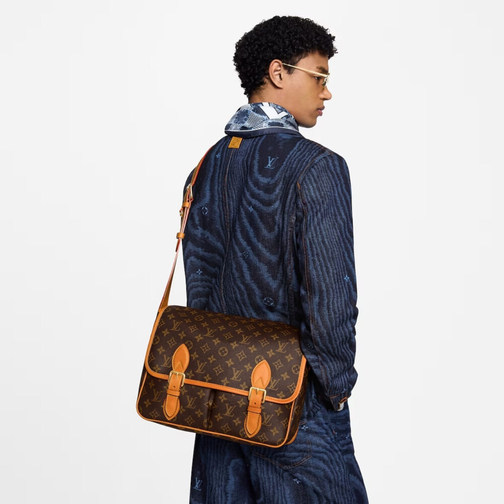 Louis Vuitton Satchel Messenger Monogram Brown 35Cm M14723 - Image 10