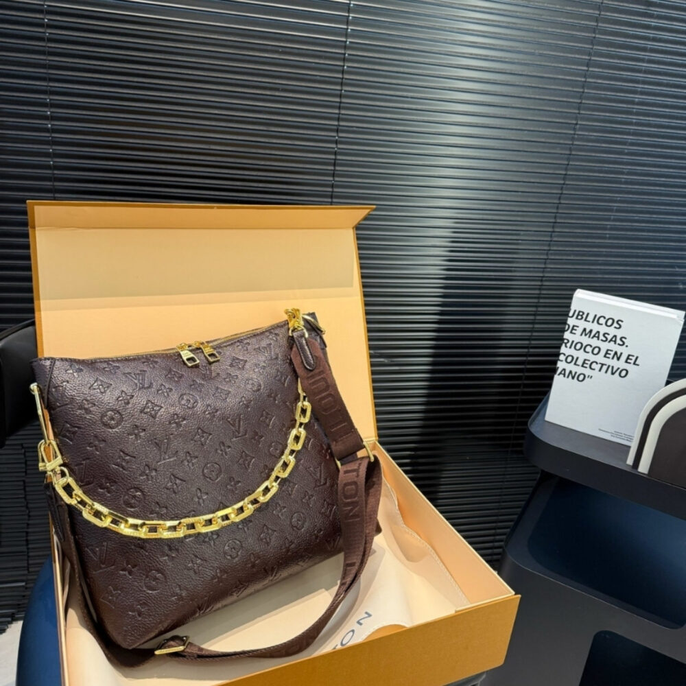 Louis Vuitton Coussin Hobo MM Chocolat 31Cm M12072 - Image 4