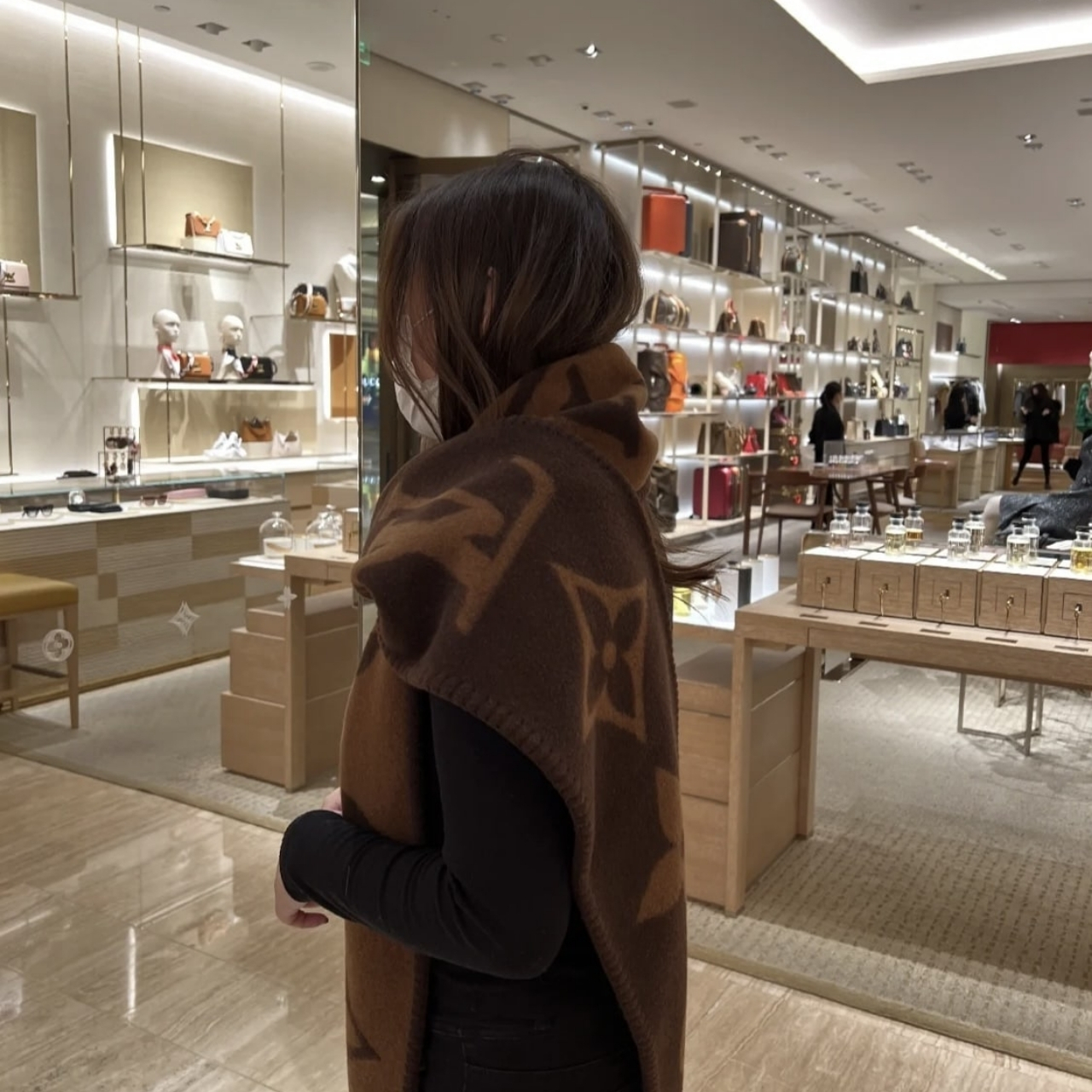 Louis Vuitton Sweet Dreams Scarf Brown 235Cm M77379 - Image 4