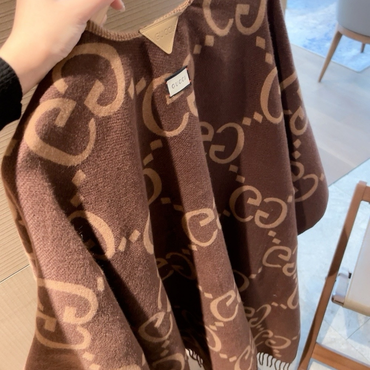 Gucci Cashmere Poncho Brown 120Cm - Image 2