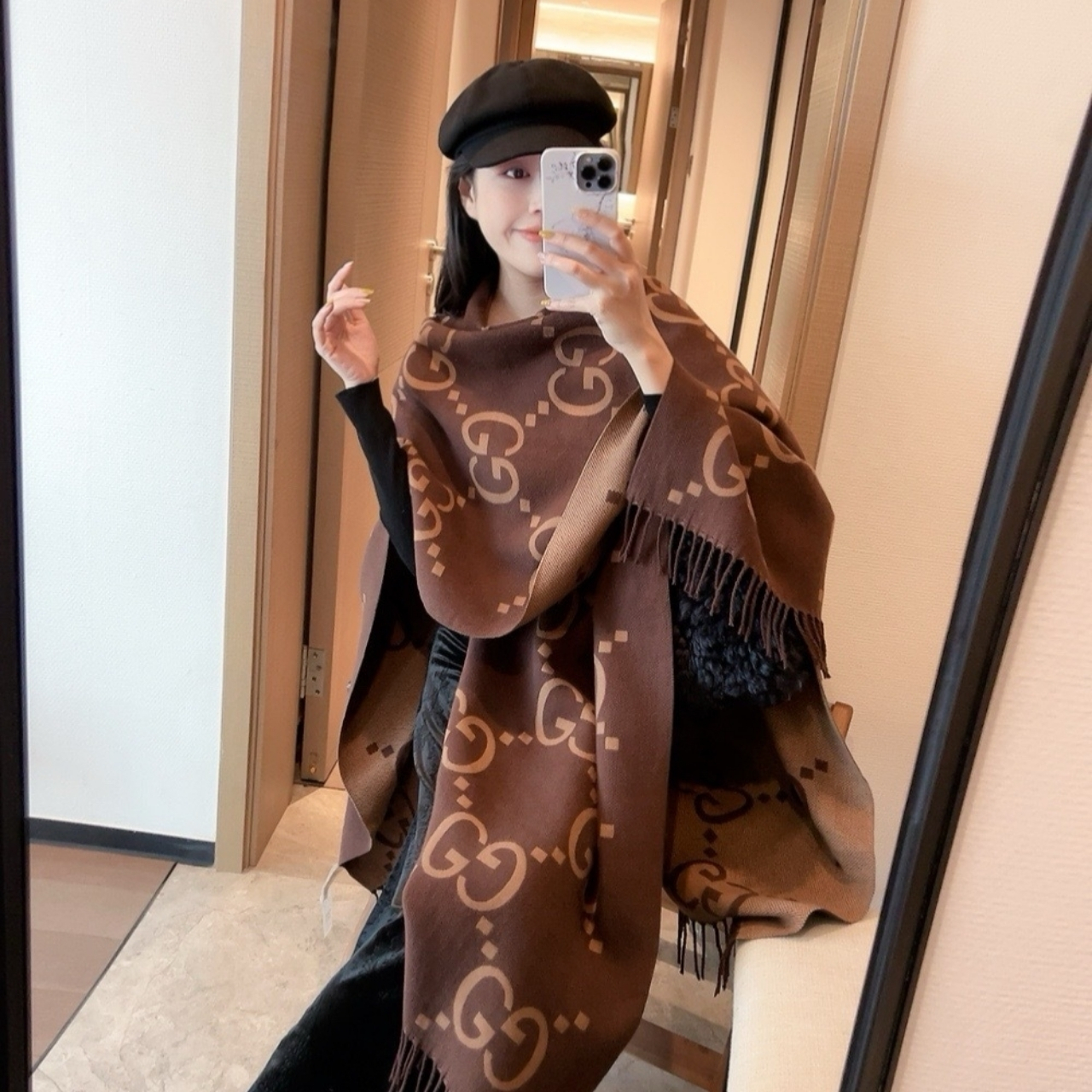 Gucci Cashmere Poncho Brown 120Cm - Image 3