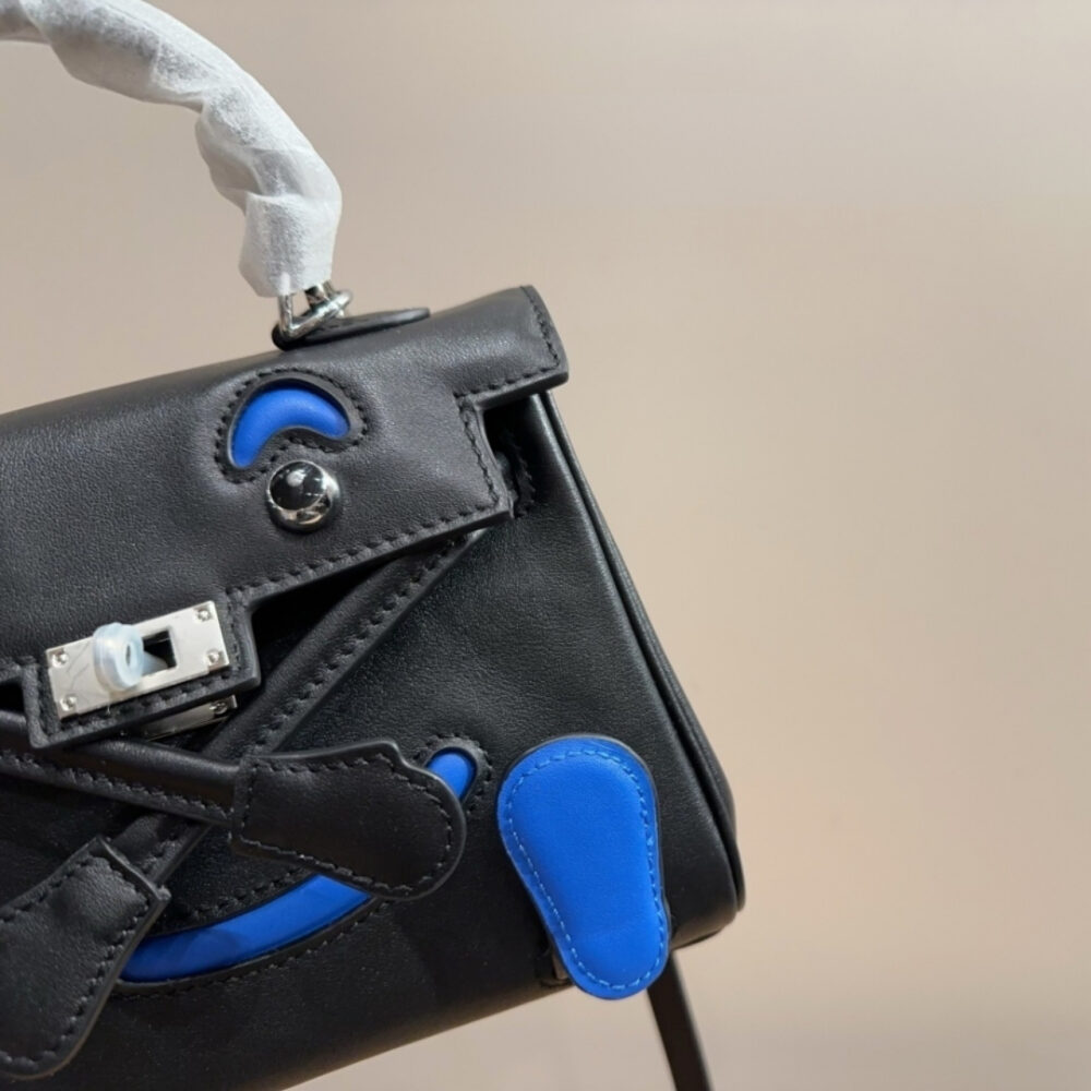 Hermes Kelly Doll Horseshoe Quelle Idole Black Bleu 17Cm - Image 4