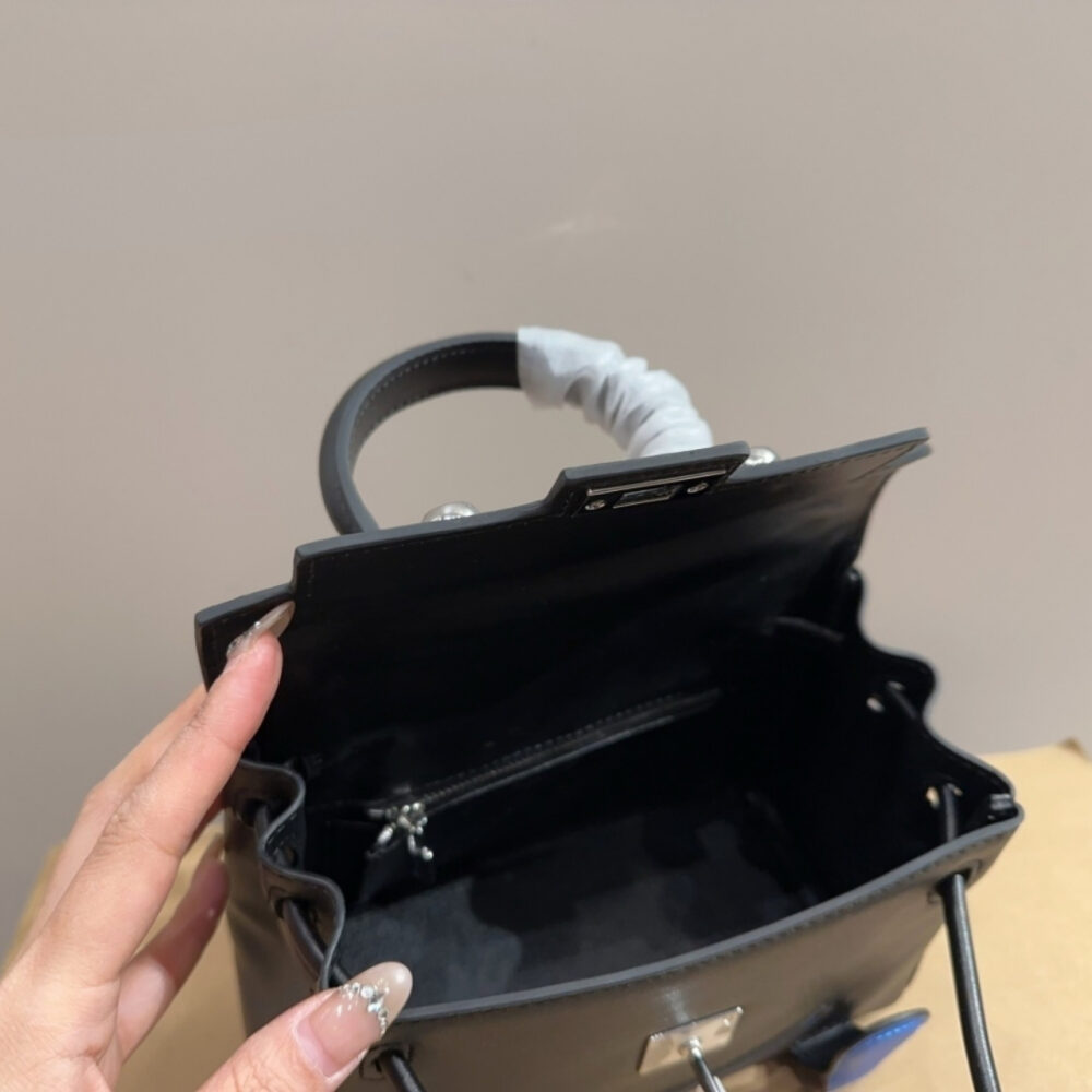 Hermes Kelly Doll Horseshoe Quelle Idole Black Bleu 17Cm - Image 9