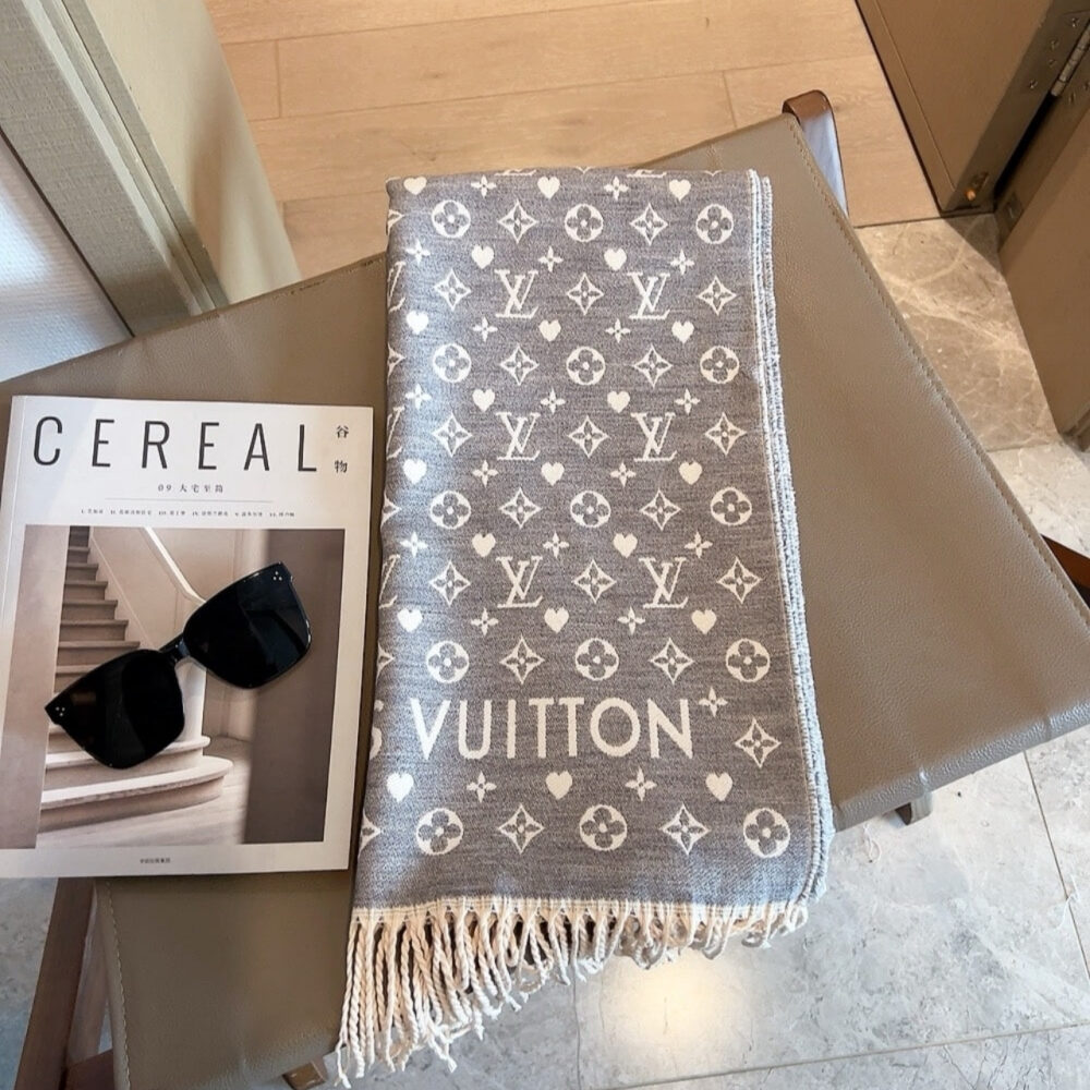 Louis Vuitton Echarpe Game On Scarf Grey 180Cm M77641 - Image 2