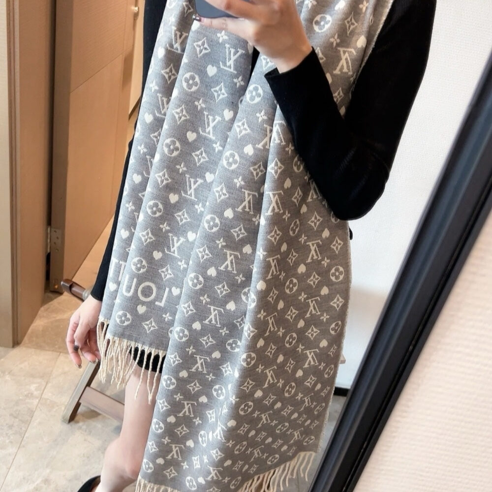 Louis Vuitton Echarpe Game On Scarf Grey 180Cm M77641 - Image 3