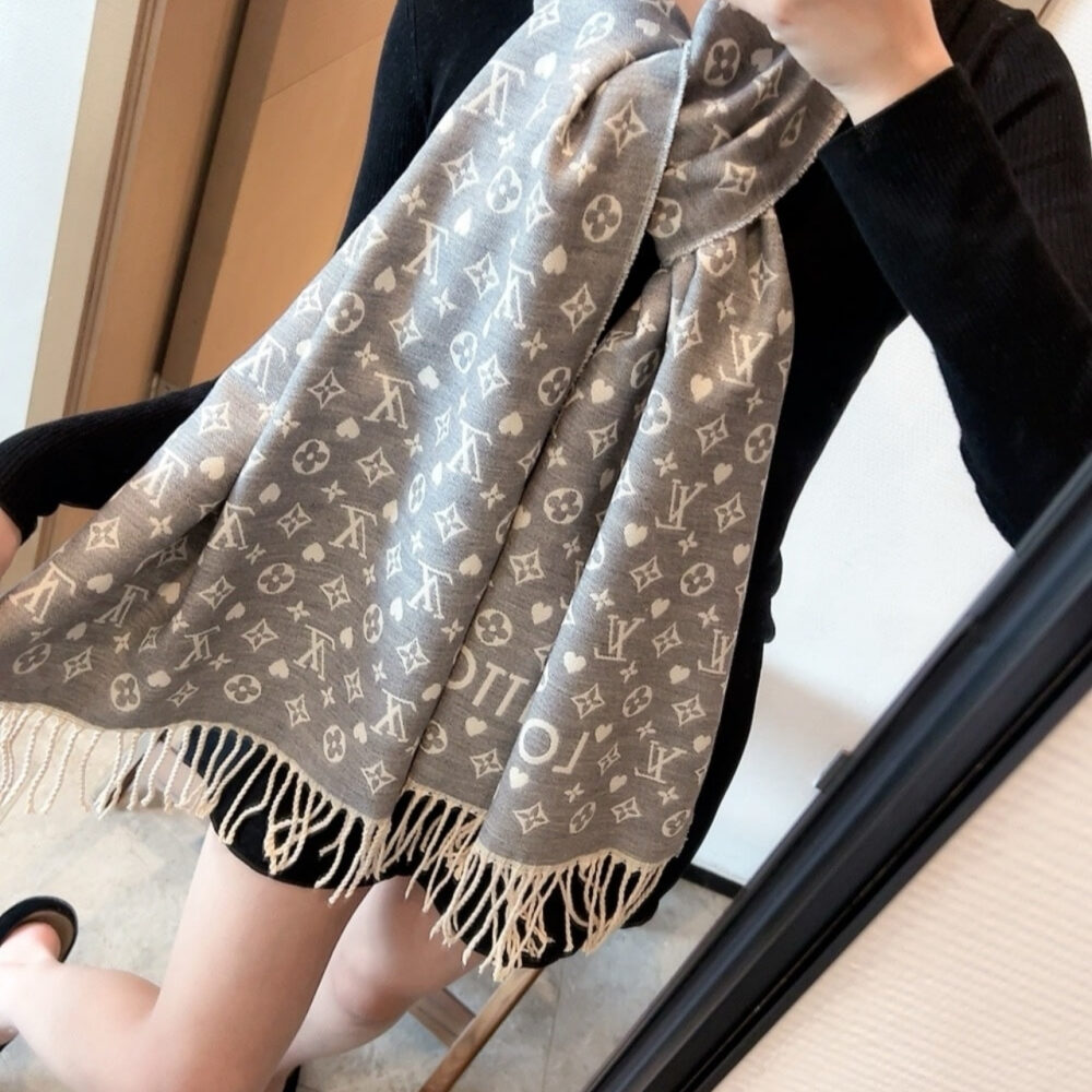 Louis Vuitton Echarpe Game On Scarf Grey 180Cm M77641 - Image 4