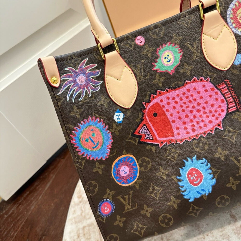 Louis Vuitton x Yayoi Kusama Onthego Monogram Canvas MM 35Cm M46429 - Image 4