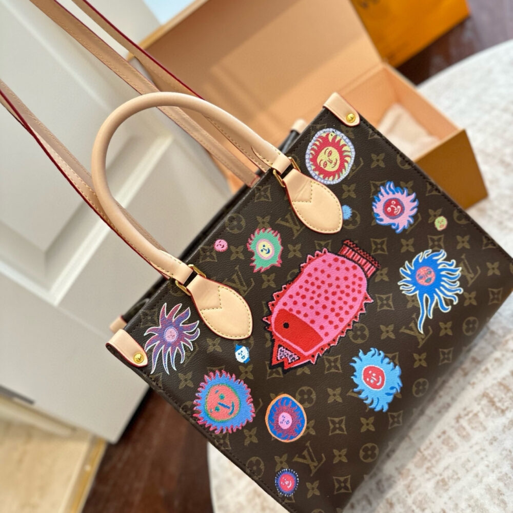 Louis Vuitton x Yayoi Kusama Onthego Monogram Canvas MM 35Cm M46429 - Image 8