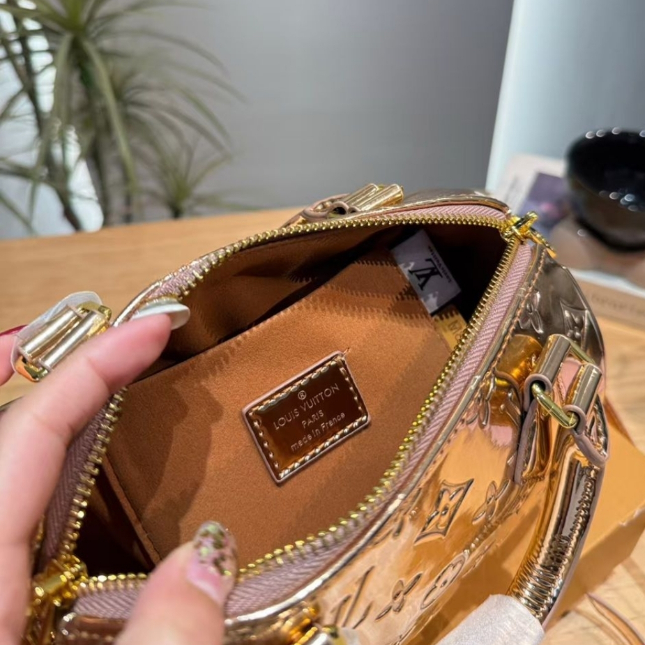 Louis Vuitton Speedy Bandoulière 20 Copper Gold 20Cm M26497 - Image 5