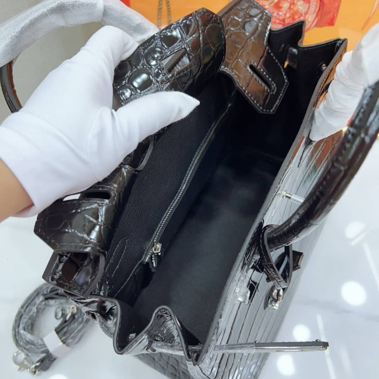 Hermes Birkin Silver Hardware Black Shiny 25Cm - Image 5