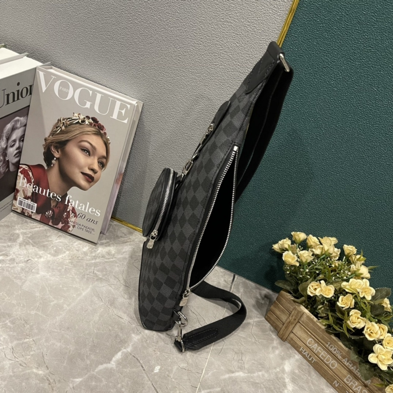 Louis Vuitton Duo Sling Bag Caro Black 42Cm M30936 - Image 4