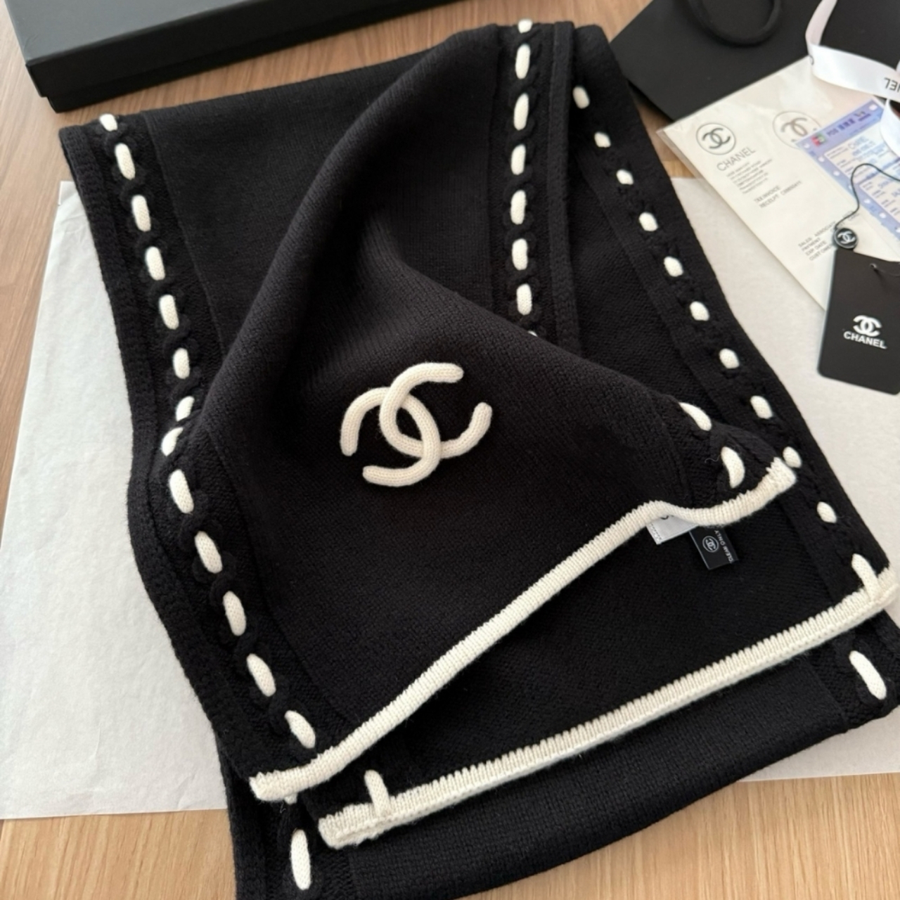 Chanel CC Logo Cashmere Scarf Black 180Cm - Image 2