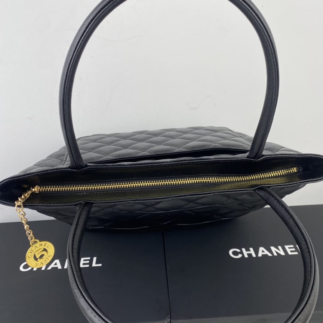 Chanel Medallion Tote Bag Black 30cm - Image 3