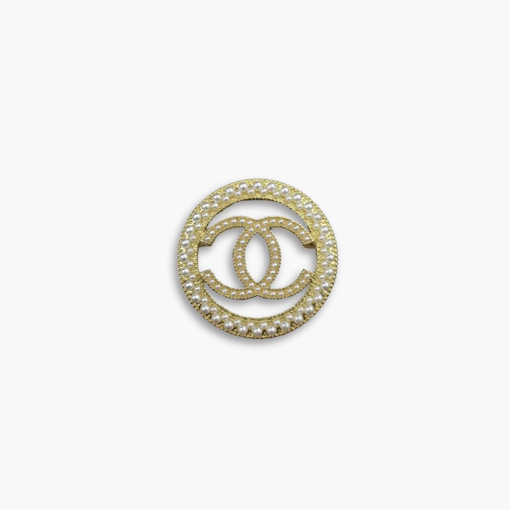 Chanel CC Circle Brooch Gold With Pearls