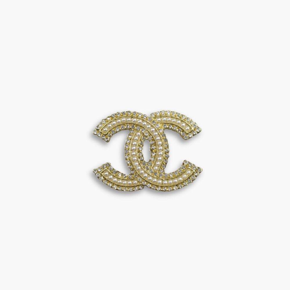 Chanel CC Brooch Gold With Pearls In The Middle