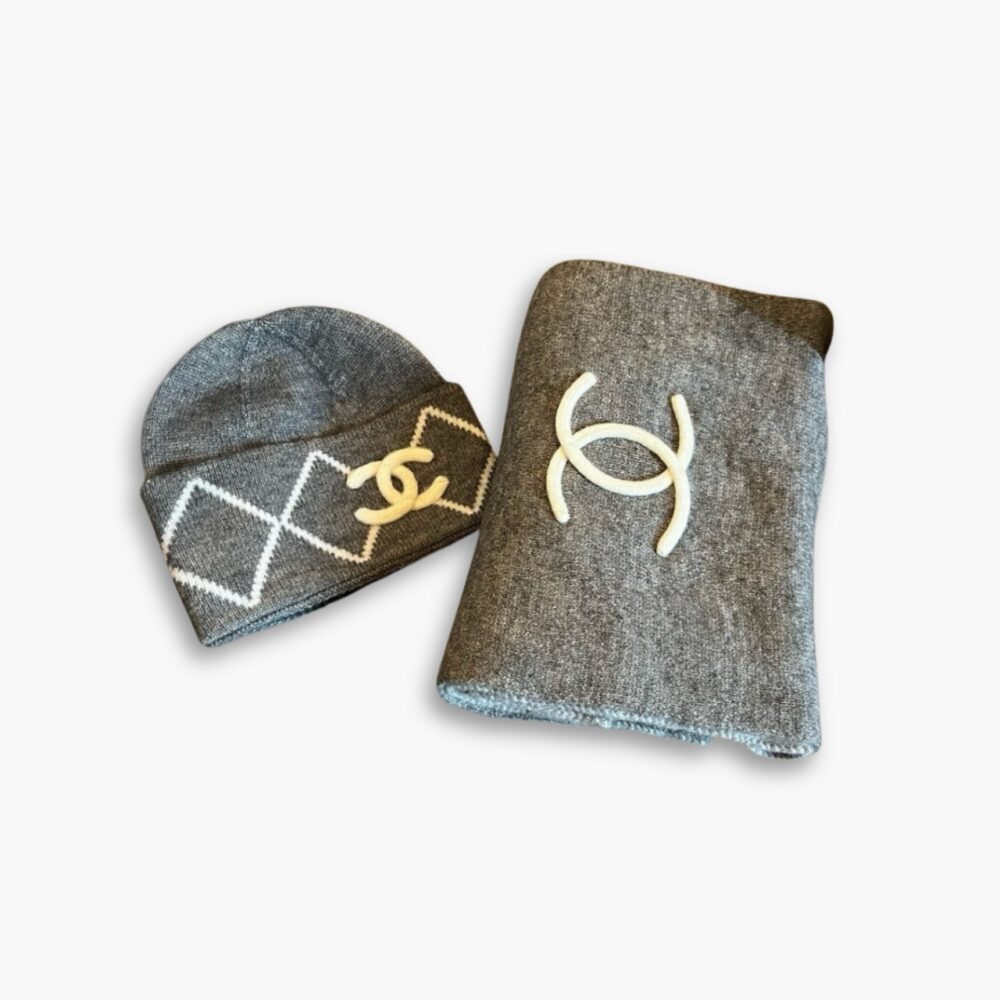 Chanel CC Logo Beanie And Scarf Grey Wool Set