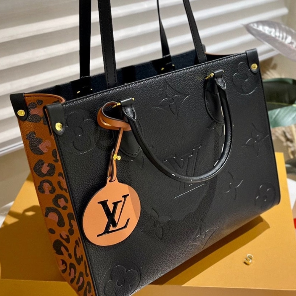 Louis Vuitton Onthego MM Wilde At Heart Black 35Cm M58522 - Image 3