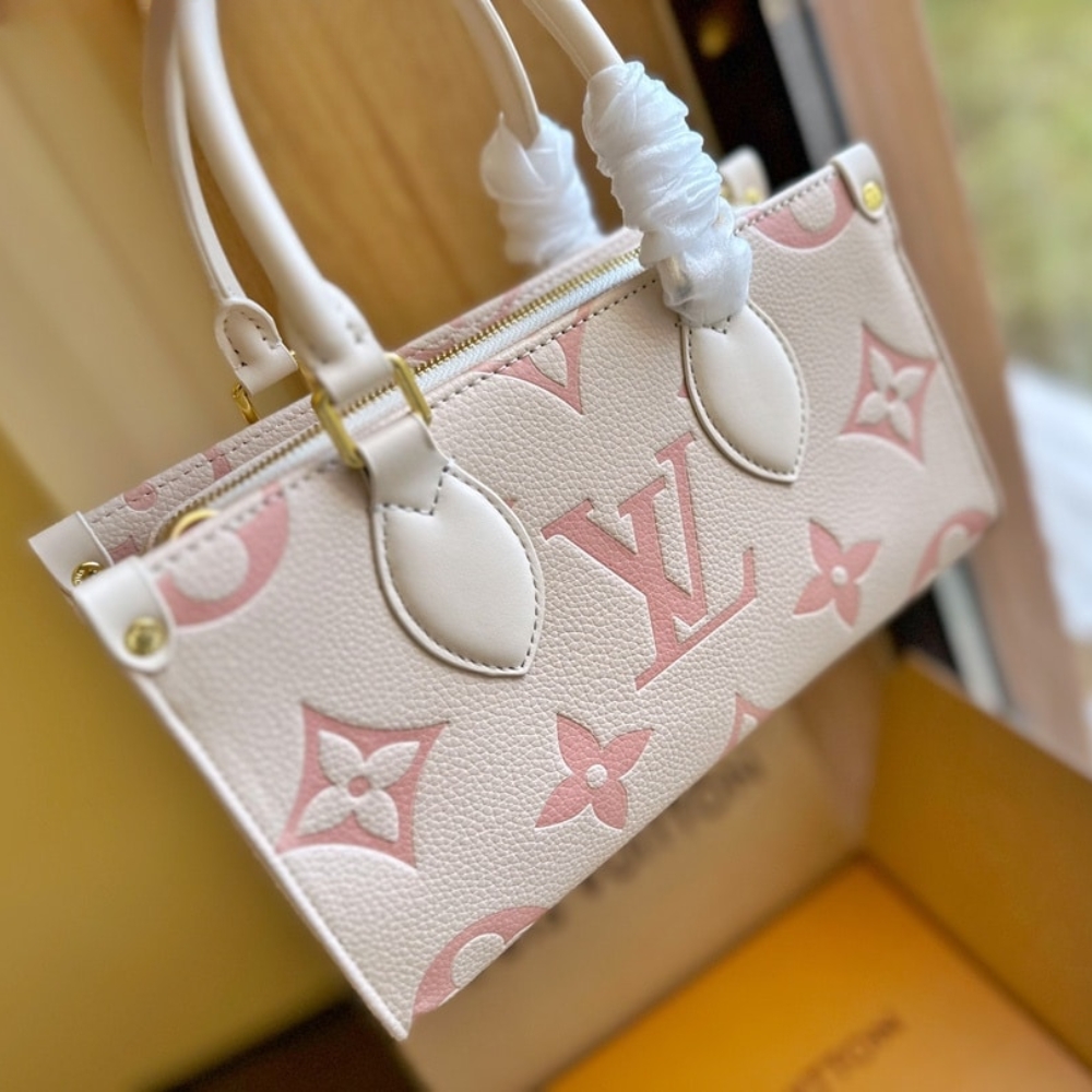 Louis Vuitton Onthego East West Bag Cream Pink 25Cm - Image 4