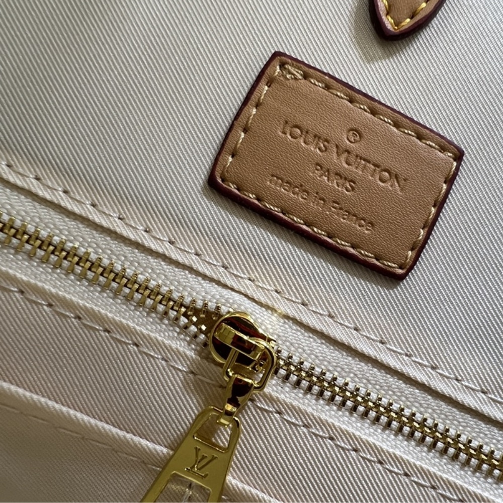 Louis Vuitton On The Go MM Damier Denim Blue 35Cm - Image 10